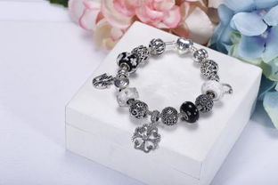 銀飾品 不僅美麗，更益健康——淺談銀手鏈的作用與銷售價(jià)值