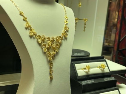 金價(jià)景氣度持續(xù)，元旦前黃金與美發(fā)飾品銷售雙升